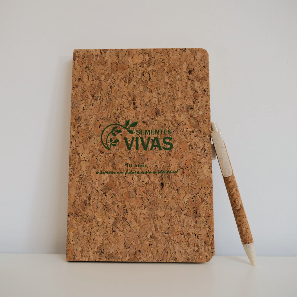 Caderno e caneta de cortiça - Edição especial 10 anos