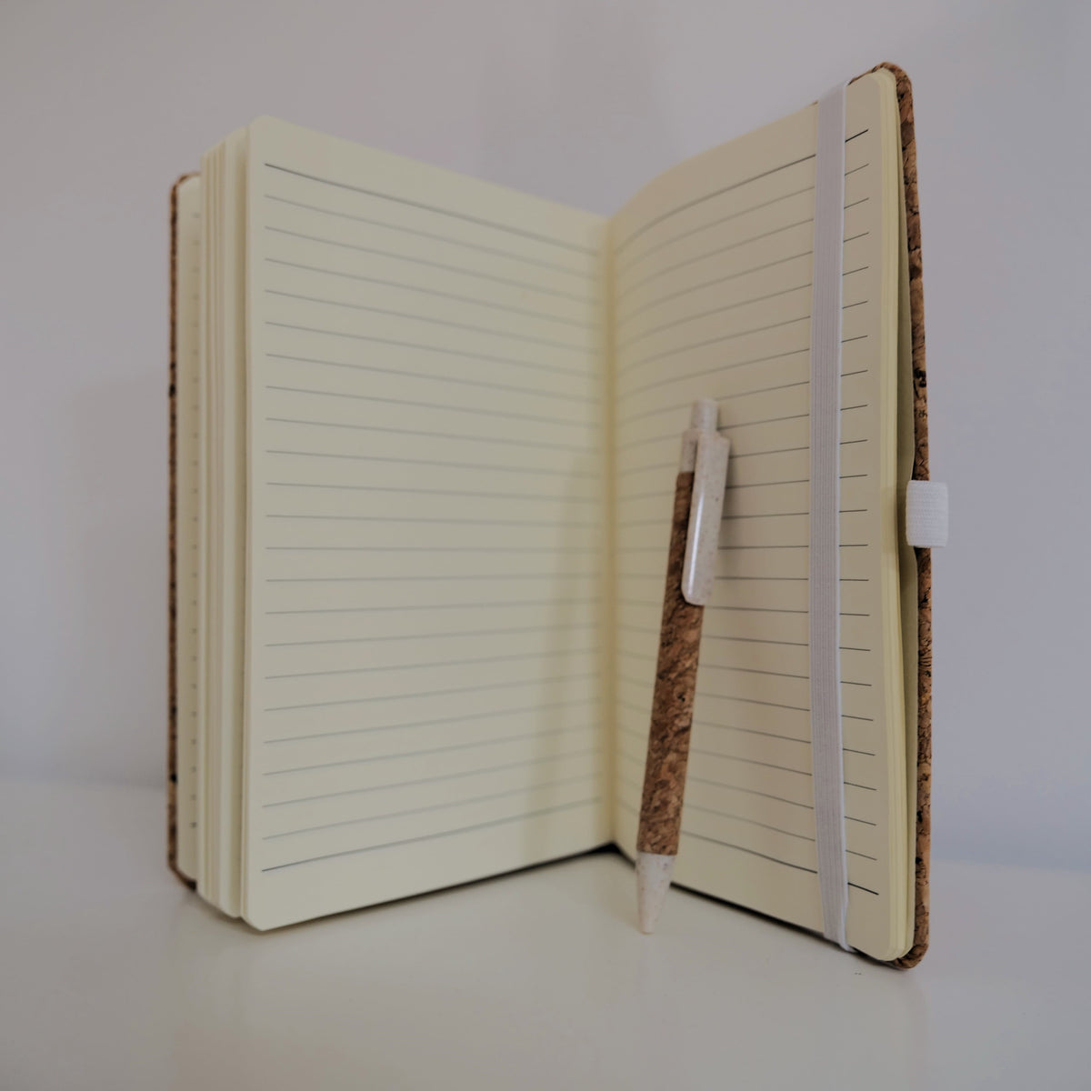 Caderno e caneta de cortiça - Edição especial 10 anos